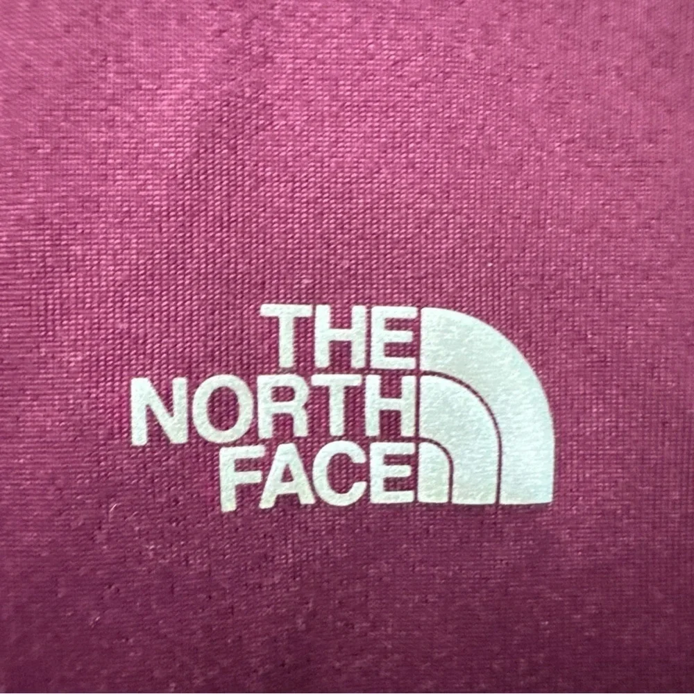 The North Face Mens SMALL Elevation 1/4 Zip Maroon Lightweight LS Pullover Shirt